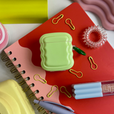 WAVY AIRPOD CASE LIME